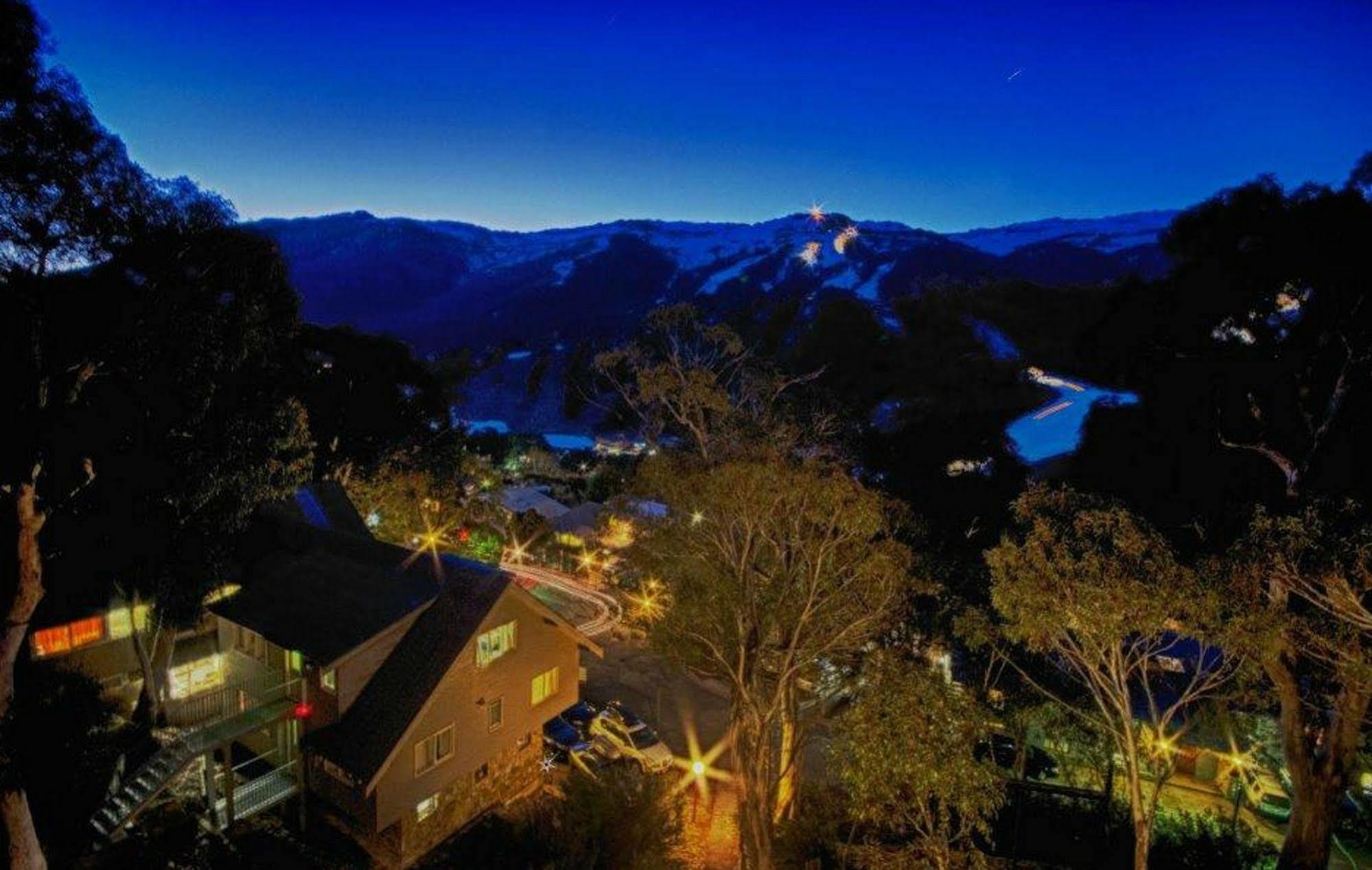 Winterhaus Lodge Thredbo Village Exteriör bild