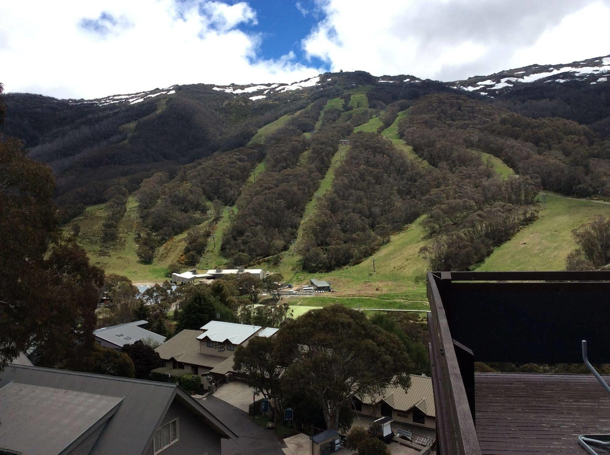 Winterhaus Lodge Thredbo Village Exteriör bild