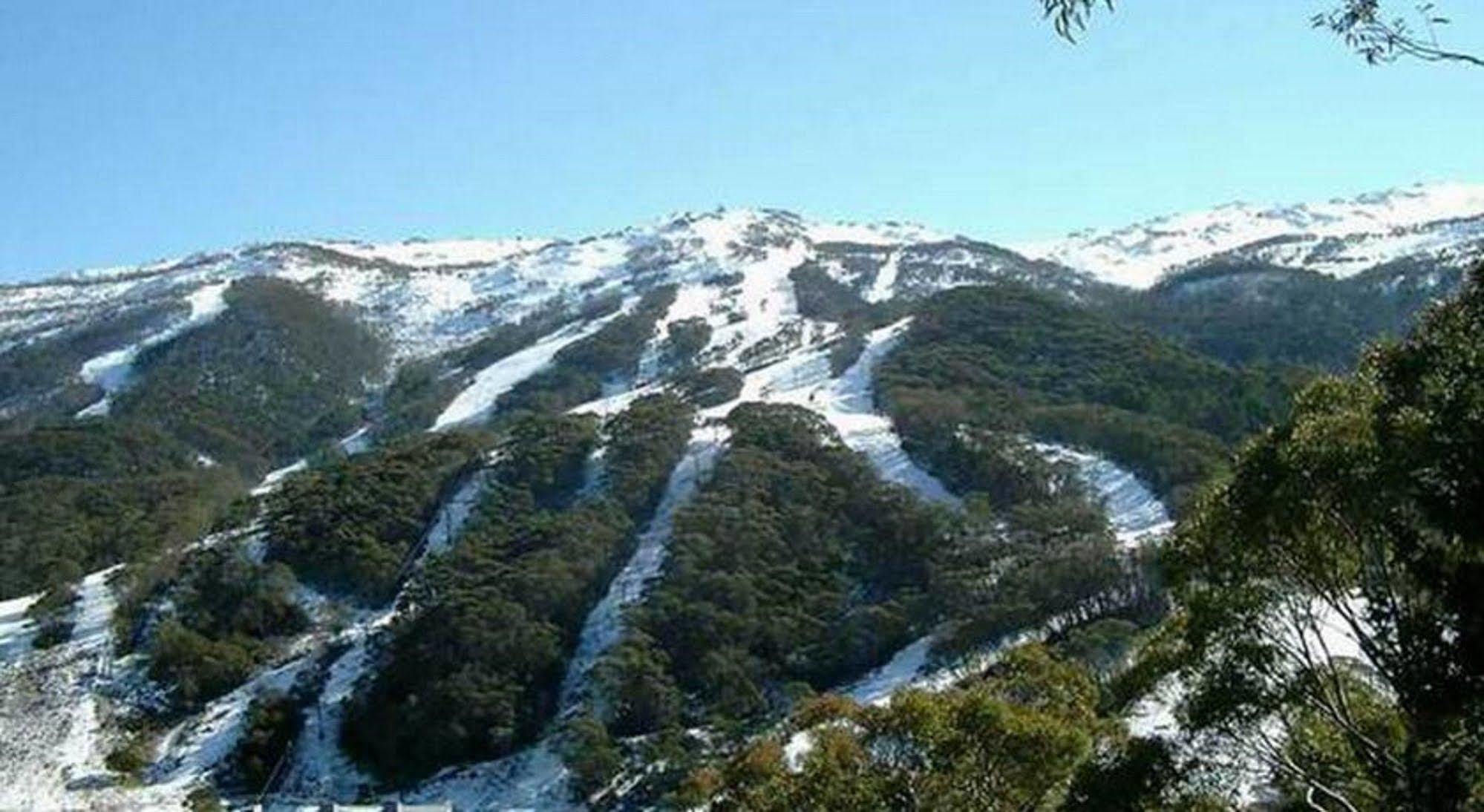Winterhaus Lodge Thredbo Village Exteriör bild