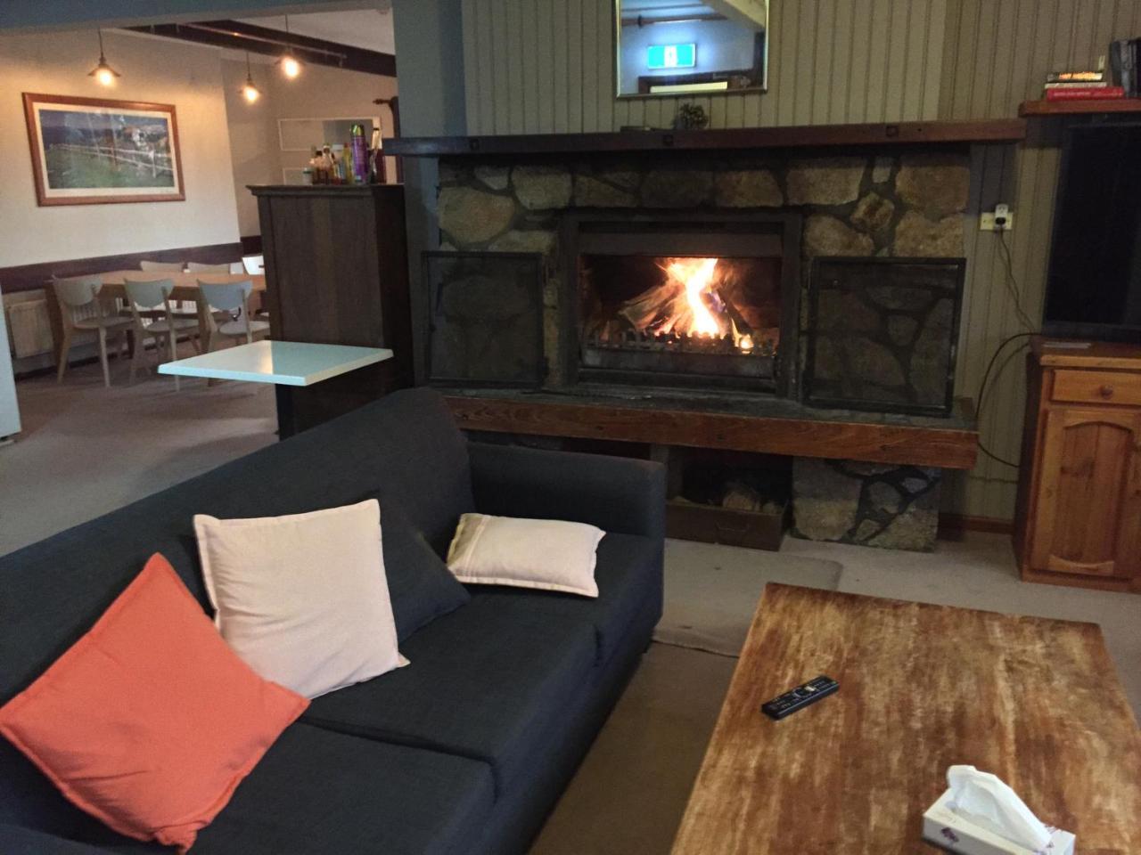 Winterhaus Lodge Thredbo Village Exteriör bild